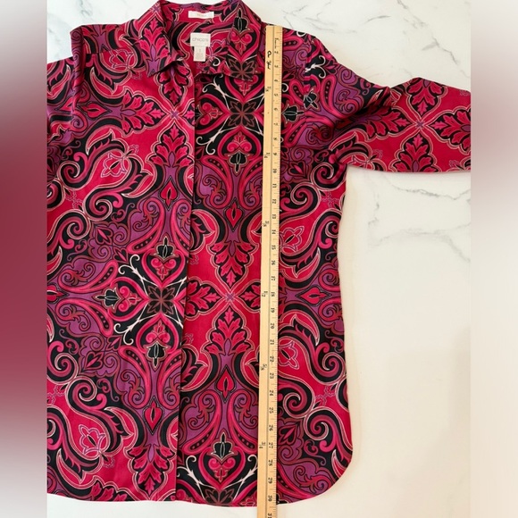 Chico's Red and Black Paisley No Iron Ladies Button Up, Size 1/M - Picture 8 of 8